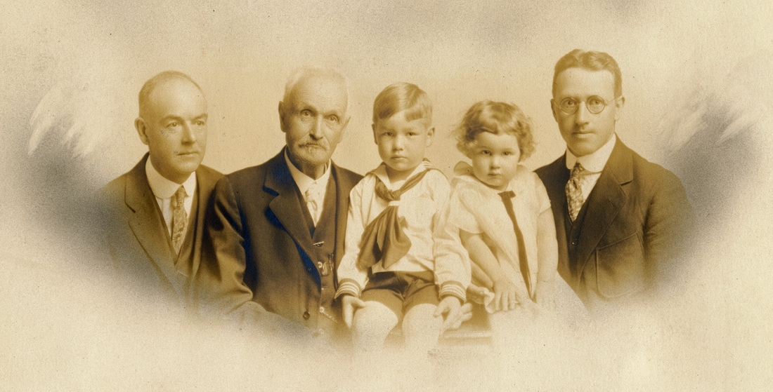 1926-07-20 Four Generations - John Beecher Perry, Horace Burt Perry, John Beecher Perry II, Diane Ostrom Perry & Horace Burr Perry.jpg
