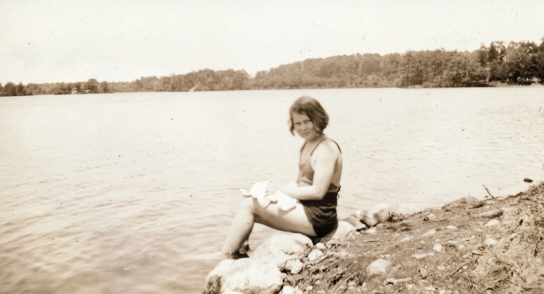 1932-08~ Diane, Lake Winnepesaukee.jpg