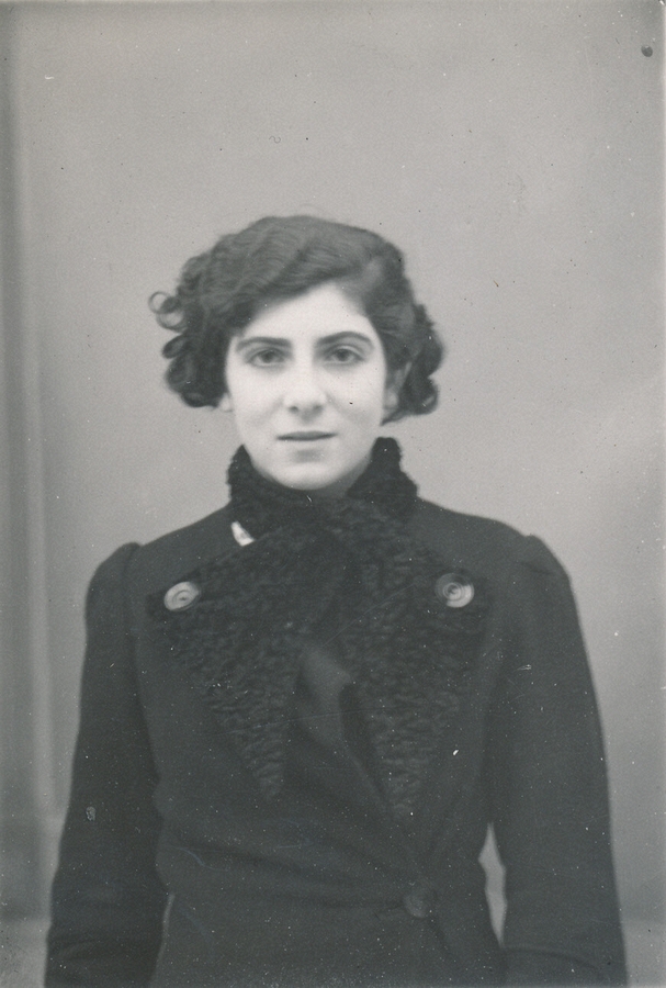 1936-12-29 Emily Genlin, Diane's French pen pal.jpg