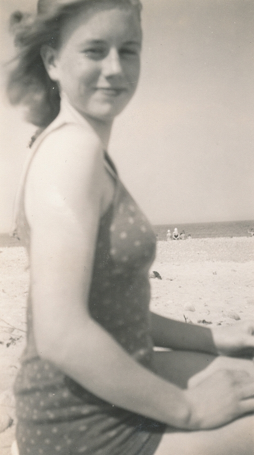 1939-06-07 Jane Neale, Duxbury.jpg