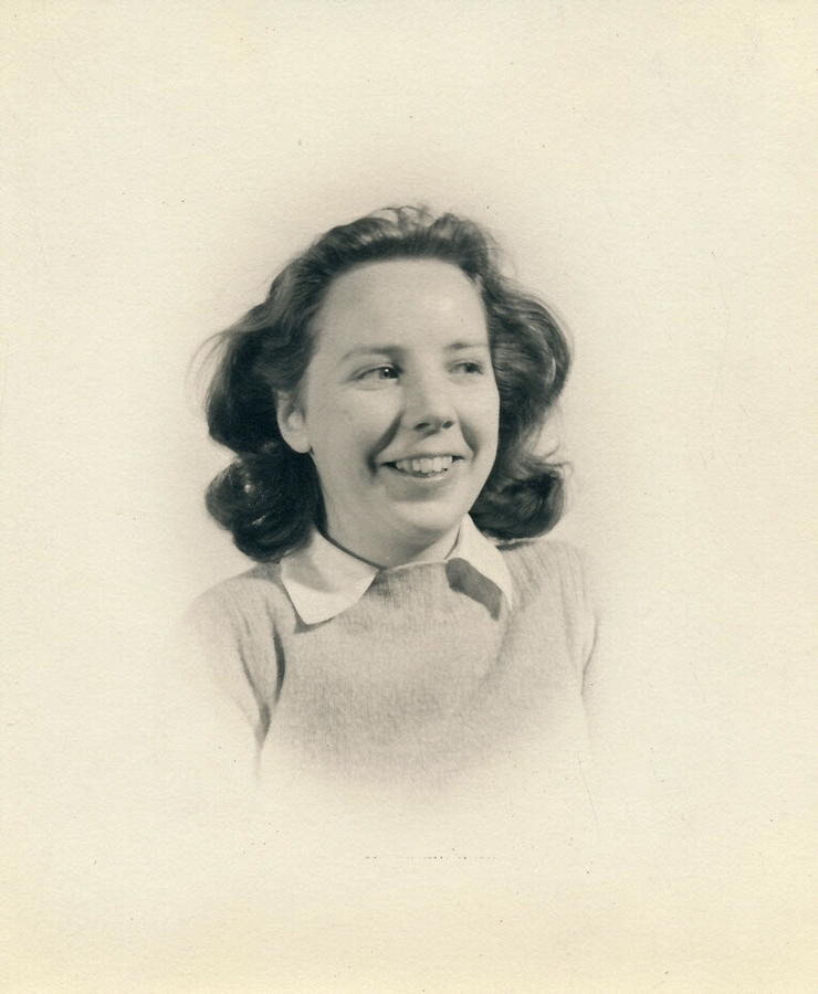 1940-04~ 4 Nancy 'Lee' Oyler, taken in Allentown PA.jpg