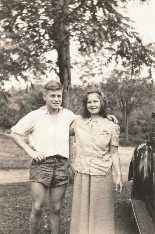 1940-08-13 1 Jack & Diane, Camp Waldron [now Waldron Bay], Meredith NH.jpg