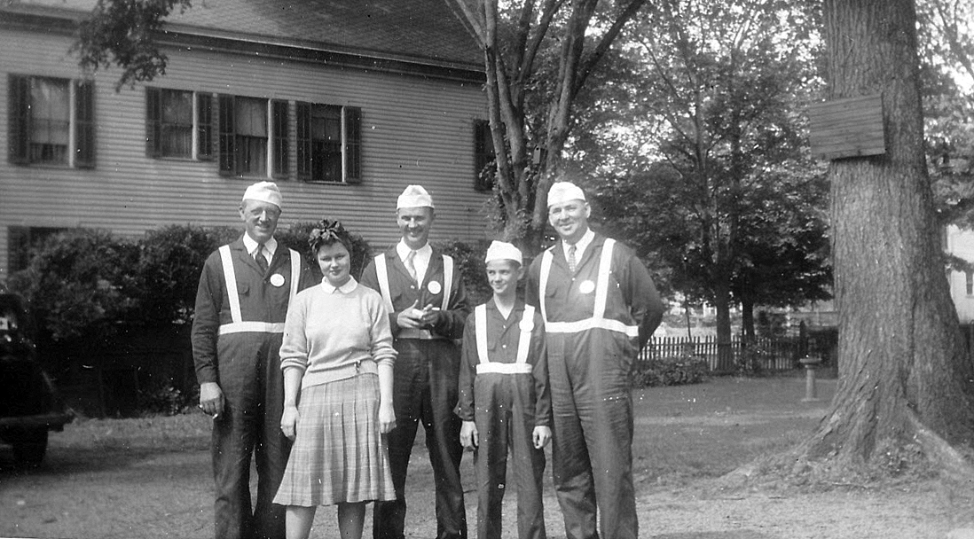 1941-06-14 HBP, Diane, Mr Bates, Gene Black & Mr Black; HBP 25 Yale reunion; 333 Sherman Ave, New Haven CT.jpg