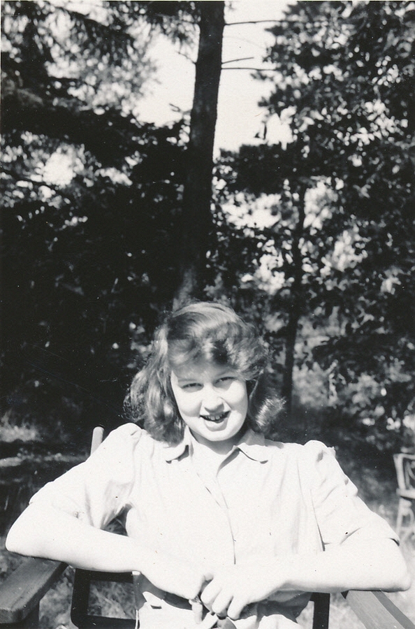 1942-06 2 Diane.jpg