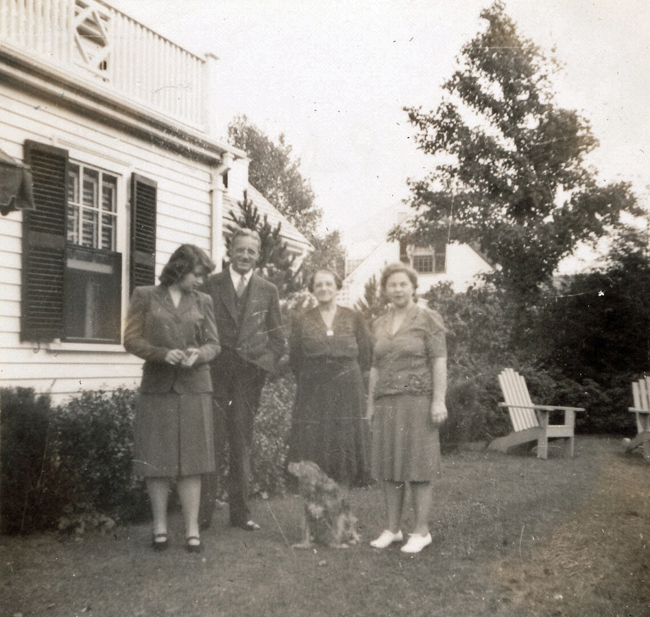 1944-10 3 Diane, Ped, Gram & Doris - 25th anniversary, 5 Alden Rd, Wellesley MA.jpg