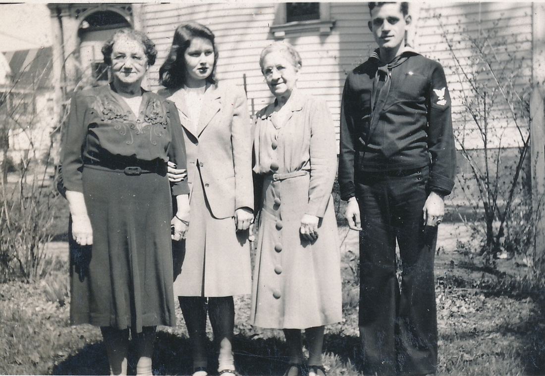 1945-04-07 3 Gram (Liz), Diane, Coz Bess & George Razee, New Haven CT.jpg