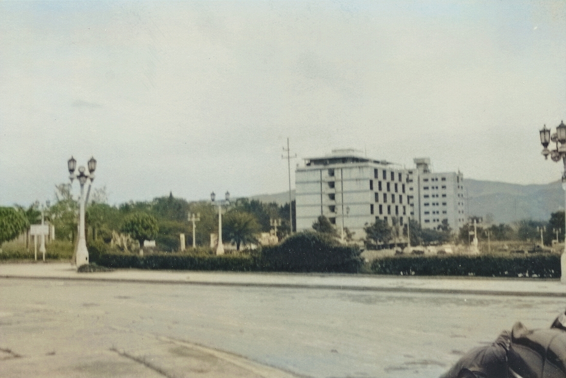 1954-10-08 Typical style of architecture, Caracas Venezuela.jpg