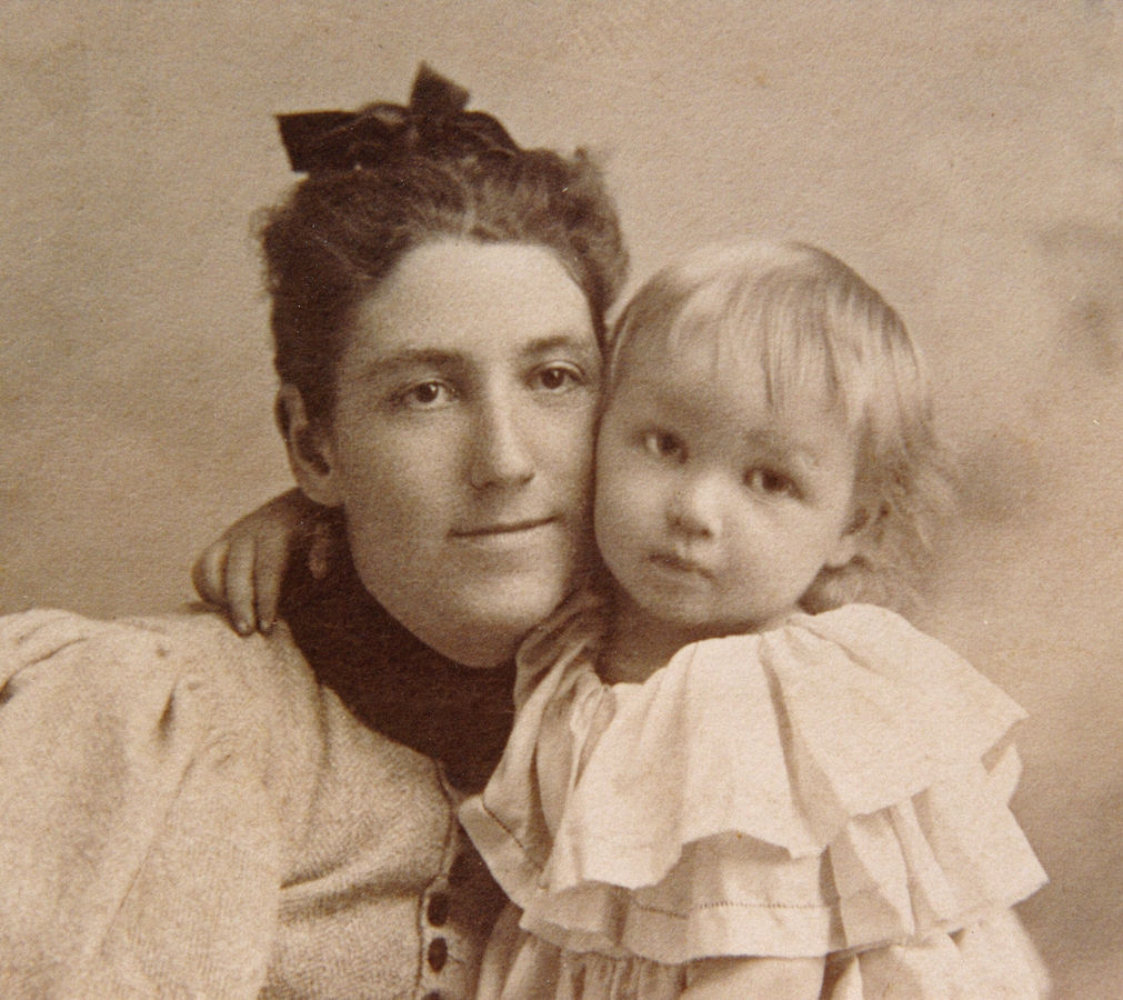 1895~ 1 Liz & Ped Perry.jpg