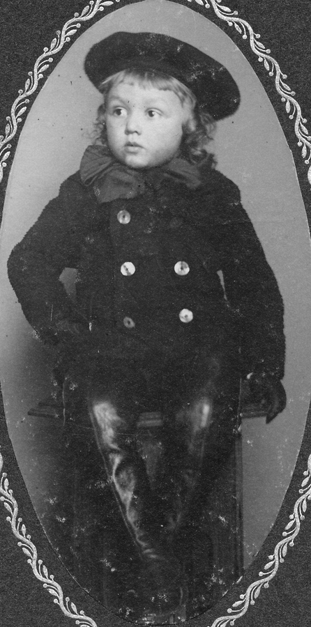 1898-03 Ped Perry.jpg