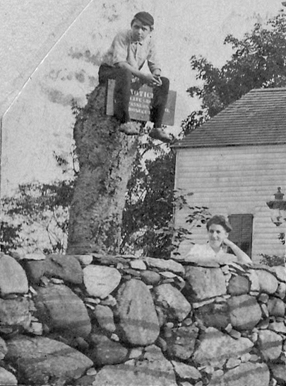 1904~ Ped & Liz Perry.jpg