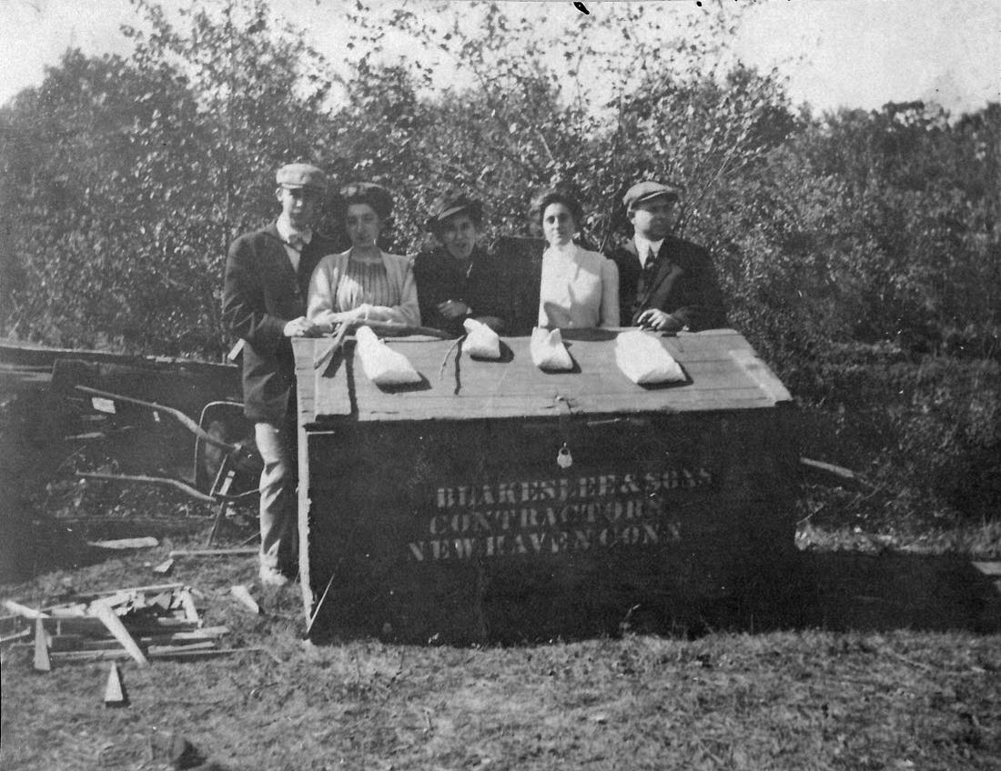 1905~ Frank Andrews, Ethel Baldwin, Bess Frisbie, Edith Blakeslee & Fred Nettleton, Oxford CT.jpg
