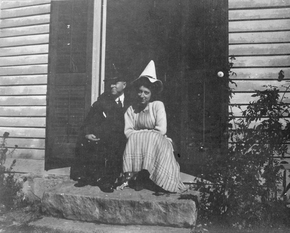 1905~ Fred Nettleton & Ethel Baldwin, Oxford CT.jpg