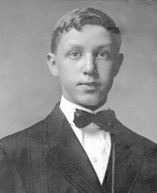 1907~ Ped Perry.jpg