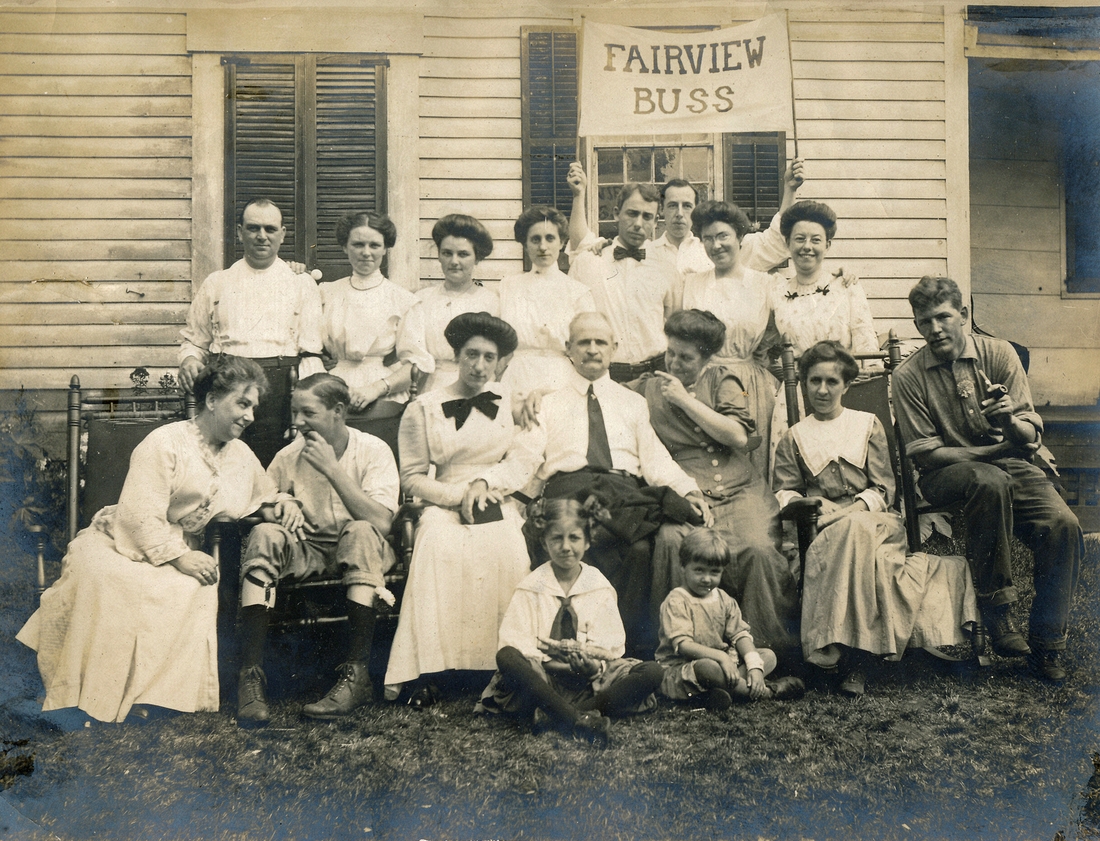 1909 FAIRVIEW BUSS, Oxford CT.jpg