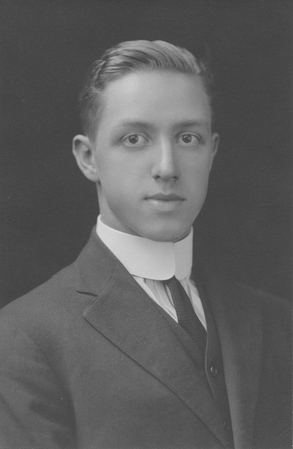 1913~ 2 Horace Burr Jay Perry.jpg