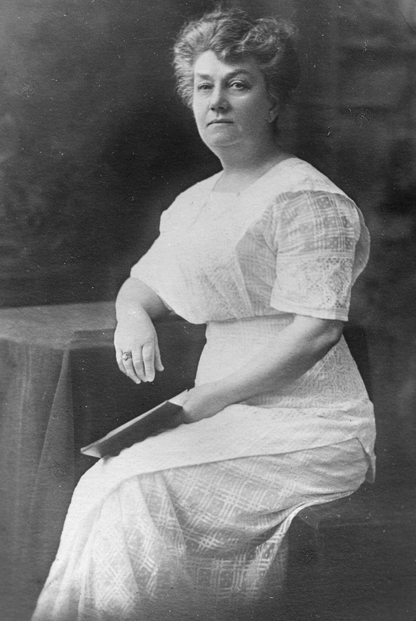 1915~ Aunt Annie - Mrs Martin Sturdevent[Sturtevant].jpg