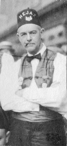 1921~ John Beecher Perry in Shriner's Fez.jpg