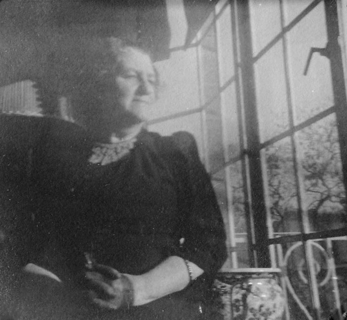 1937~ Liz Perry, Bronxville NY.jpg