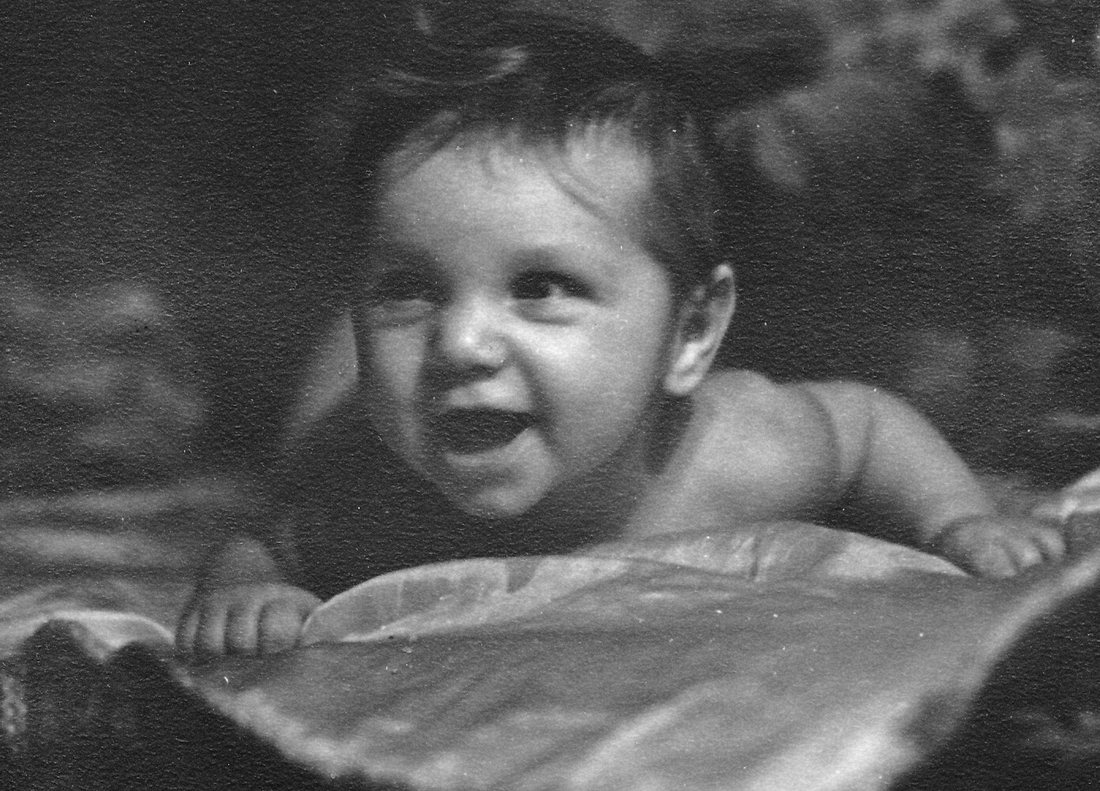1941~ Barbara Lee Fowles (age 4 mo).jpg