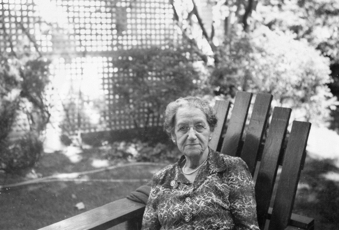 1955-05~ Liz Perry, Wellesley Hills MA.jpg