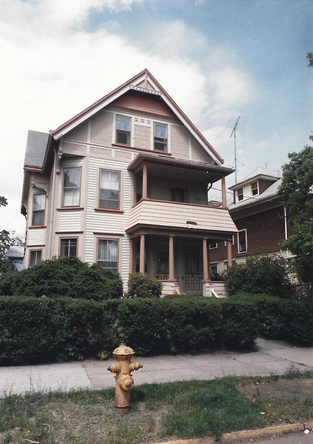 1985~ 801 Elm New Haven - no date - note hydrant.jpg