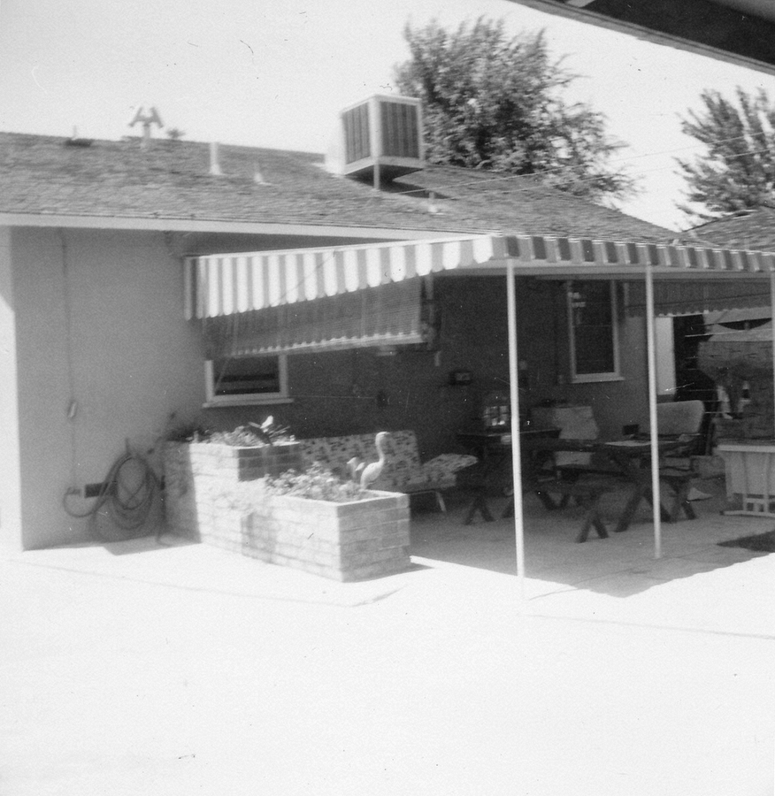 1960-08 2 Alwyn Woodbury's home, CA.jpg