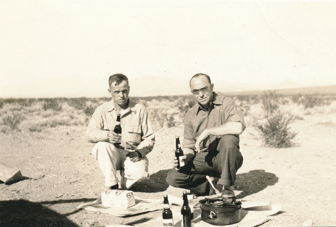 1933-11~ Arnold and Alwyn Woodbury, going to Boulder Dam.jpg