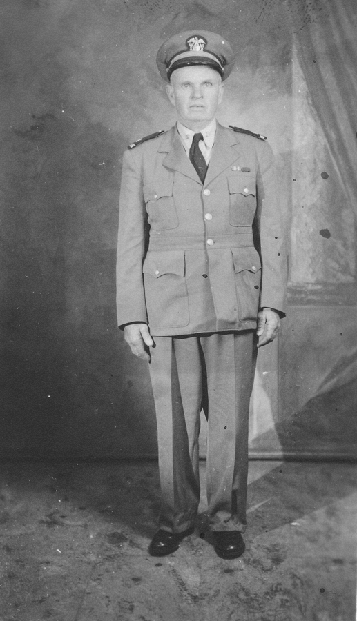 1943 Arnold W Woodbury, Chief Electrician, USN.jpg