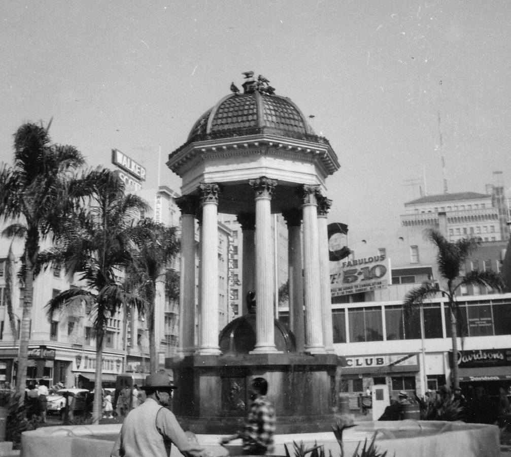 1962-09 2 Plaza, San Diego CA.jpg