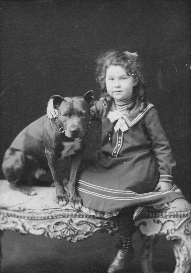 1900~ Doris Ostrom Woodbury (~6 yr).jpg