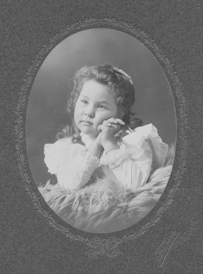 1903~ Doris Ostrom Woodbury (8-10 yr).jpg