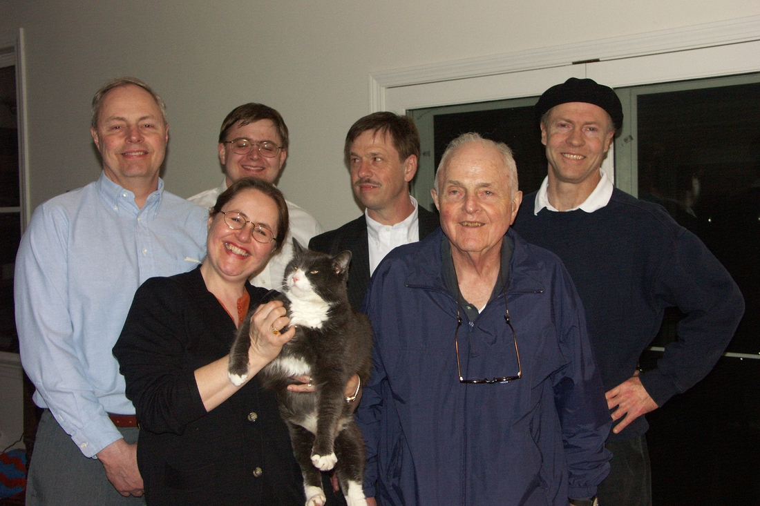 2004-05-13 3 Pete, Alex, Andrea and equally happy Mittens, Carl, Pete, Kevin.JPG