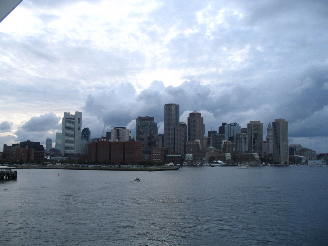 2004-08-12 2 Boston from Draper Harbor Cruise.JPG
