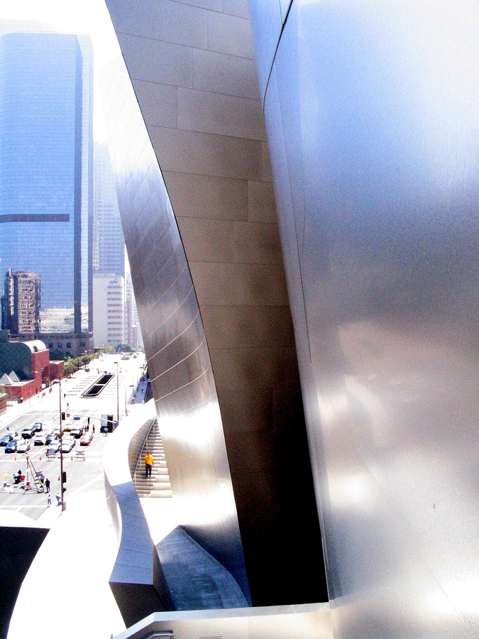 2004-08-28 2a Disney Concert Hall, Los Angeles.jpg