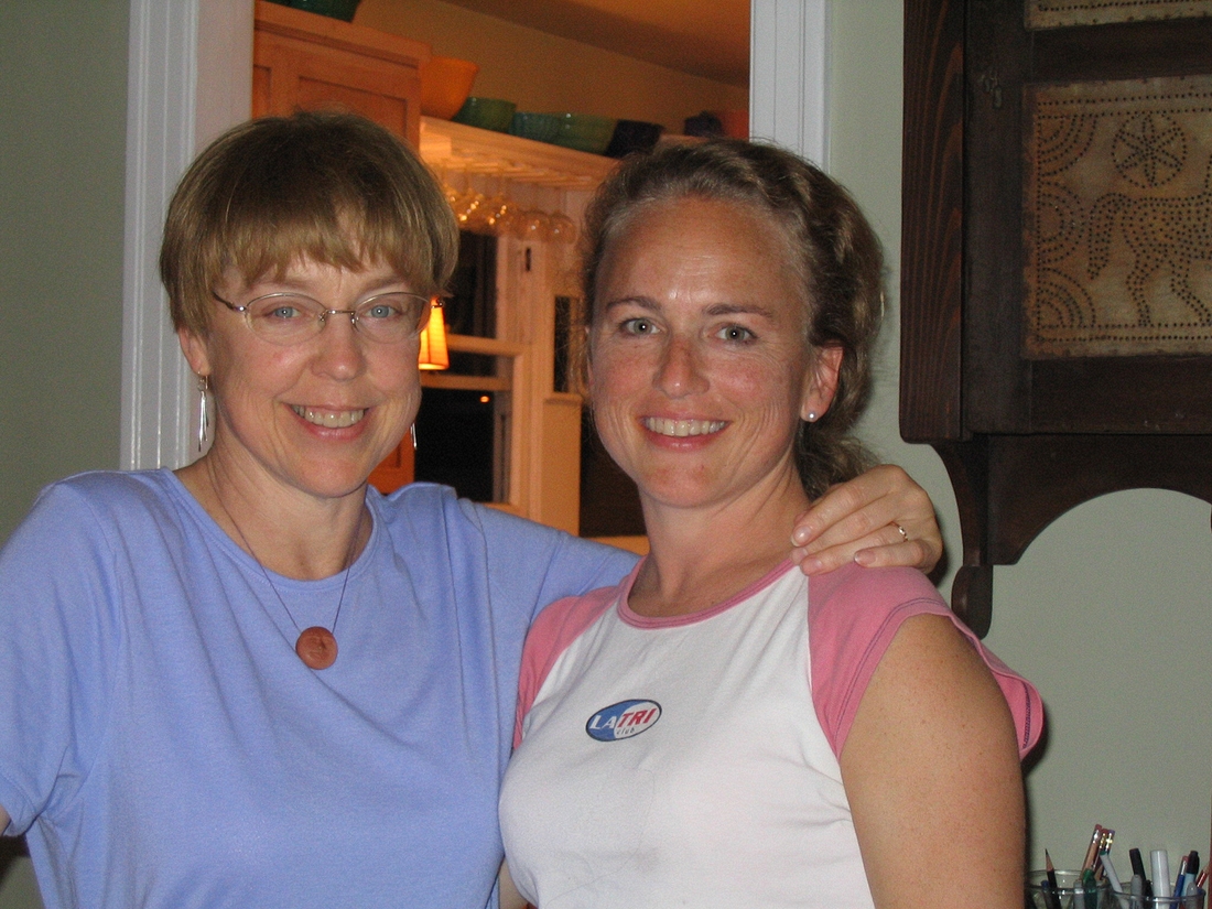 2004-08-29 Karen and Amanda, Los Angeles.JPG
