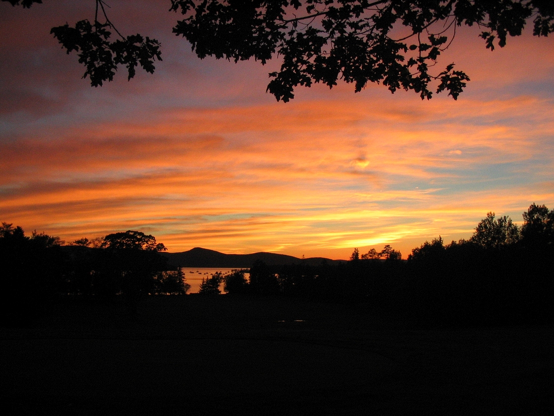 2004-09-11 Sunset from Tarratine Golf Club, Islesboro.JPG