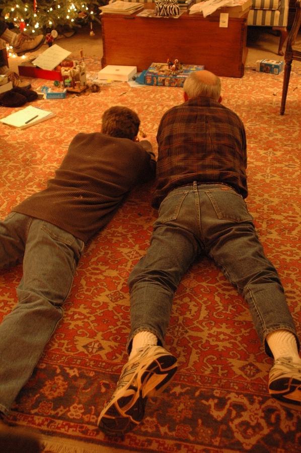 2004-12-25 5 Jesse & Peter, Bowling for People (PlayMobil cannon & figures), Williamstown.jpg