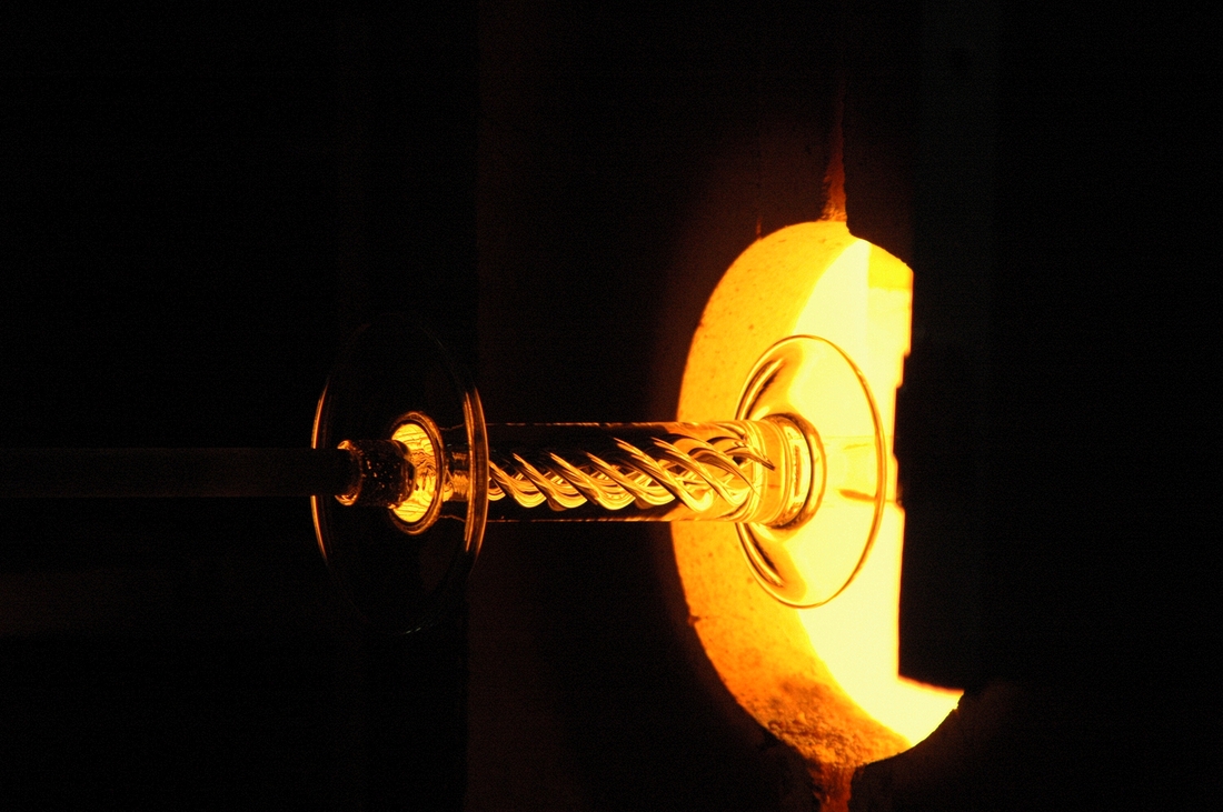 2005-03-11 2 Glassworks, Simon Pearce, Windsor VT.jpg