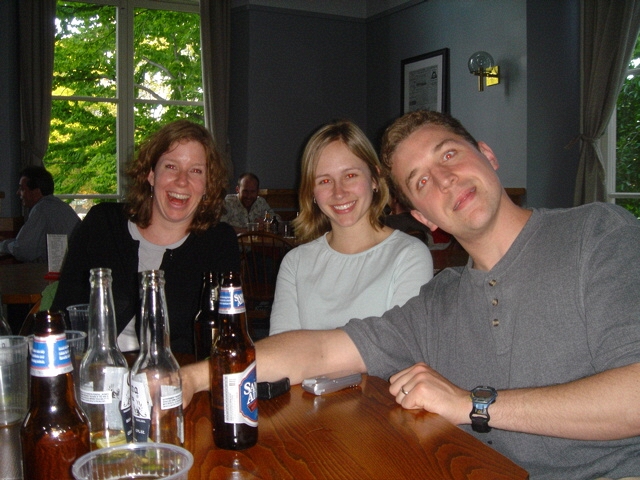 2005-05-19 2 Swimmers Katharine, Mike Houlihan & wife @ Muddy Charles.jpg