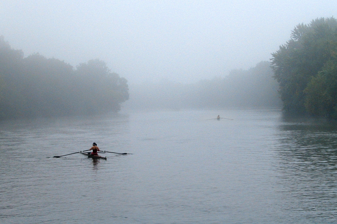 2005-10-05 Sculling on the Foggy Charles, Watertown.jpg