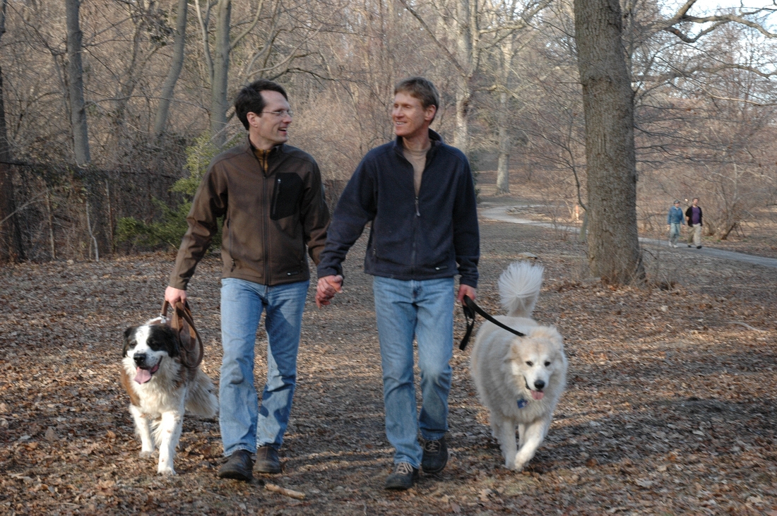 2006-03-11 Aubrey, Jeff and dogs.JPG