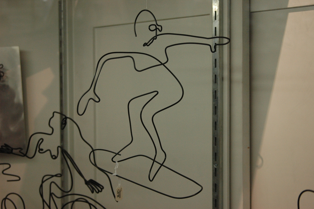 2006-03-25 3 Surfer Girl Wire Sculpture,  Brattleboro VT.JPG