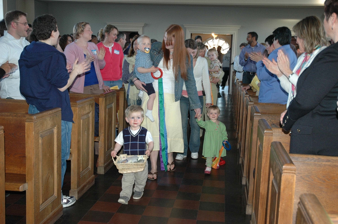 2006-04-16 1 Hope Church - Offering.jpg