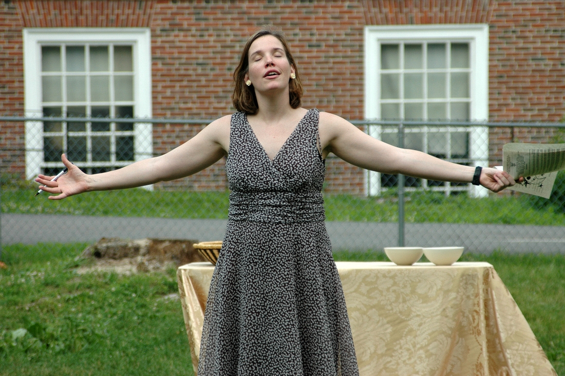 2006-07-02 3 Hope Church, Pastor Liz Meyer-Boulton - outdoor services.jpg