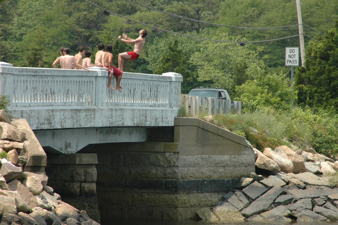 2006-07-08 3 Boys of summer - Back Flip - Sandwich.JPG