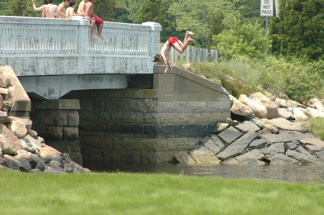 2006-07-08 5 Boys of summer - Back Flip - Sandwich.JPG