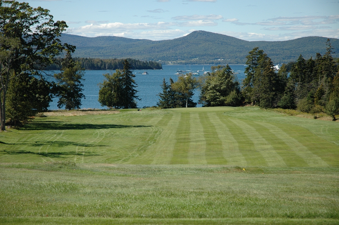 2006-09-10 1 Islesboro, view from first tee.JPG