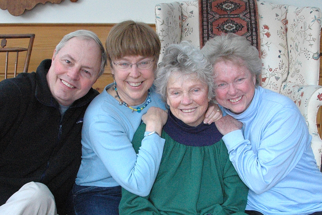 2007-02-10 2 Pete, Karen, Mom and Ellen, Williamstown.jpg