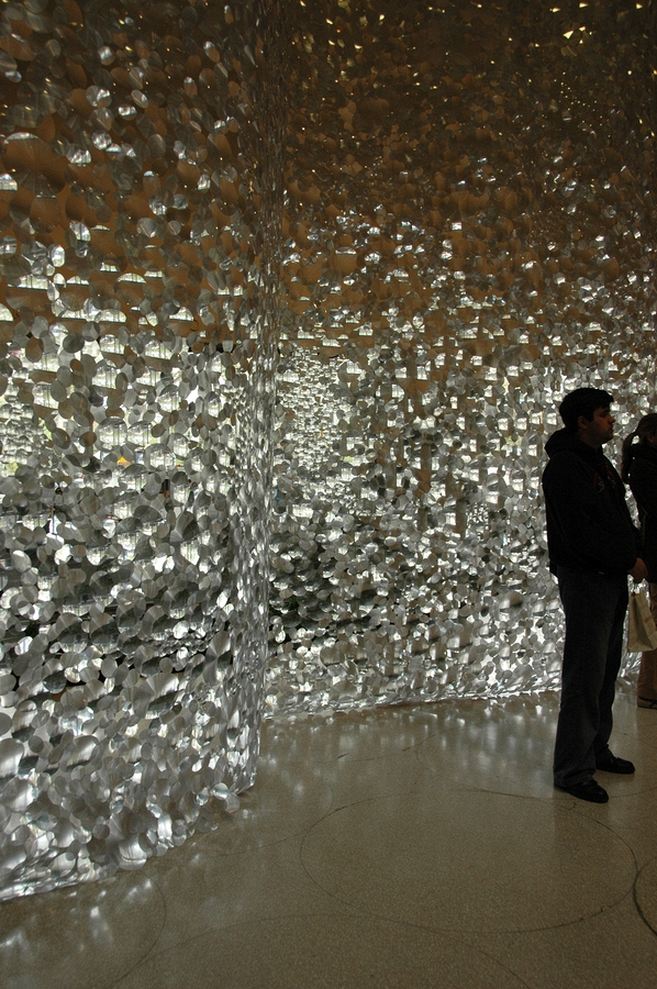 2007-04-29 2 The Shape of Space, Alyson Shotz 2004, Cut Plastic Fresnel Lens sheets, Guggenheim NYC.JPG
