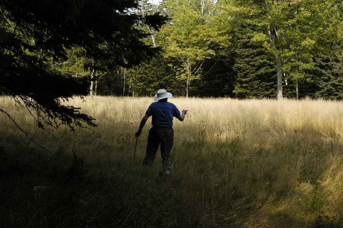 2007-09-08 5 Dad, Exploring Islesboro.JPG